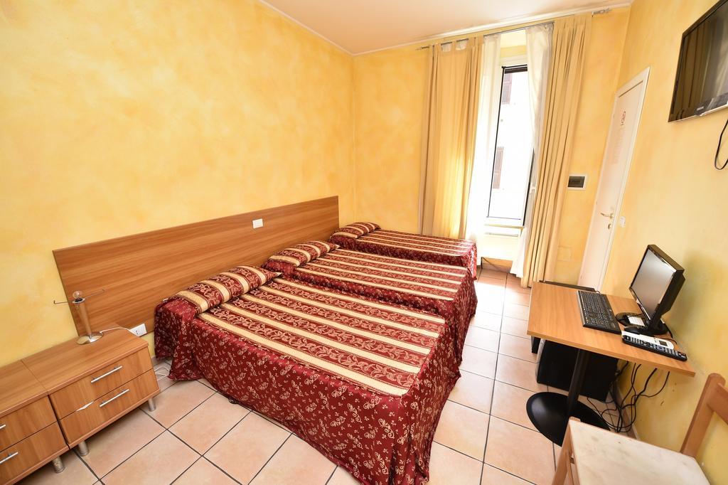 Al Centro Storico Di Roma Bed & Breakfast ภายนอก รูปภาพ
